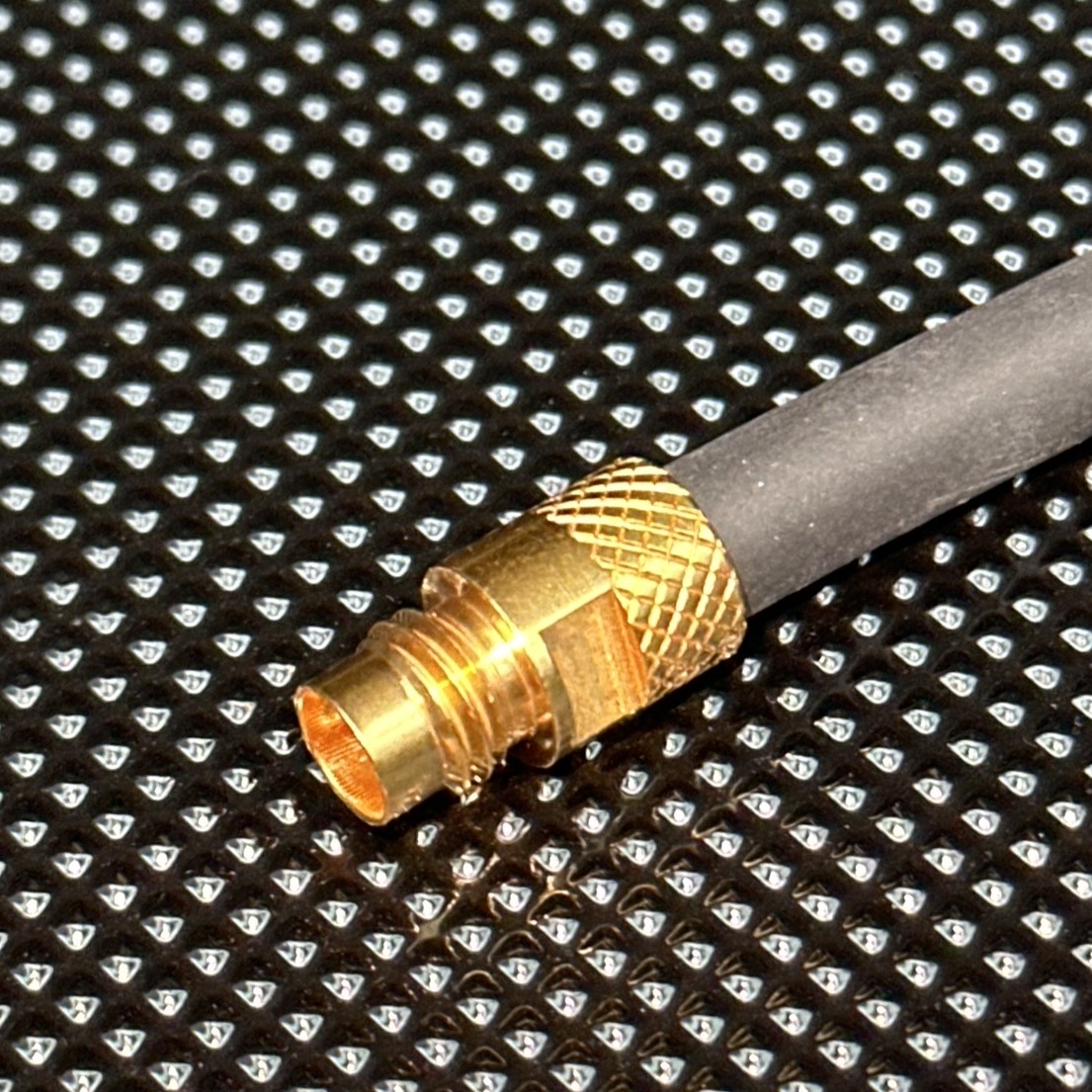 Kemo 7F81-50 - 5m triaxial accelerometer cable ending in 3 x 10/32UNF microdot plugs